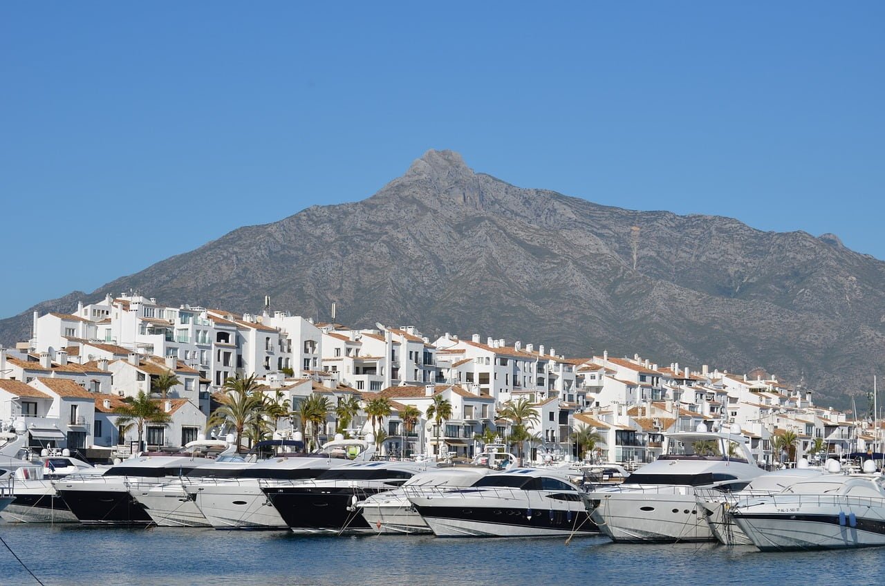 Puerto banÚs, marbella