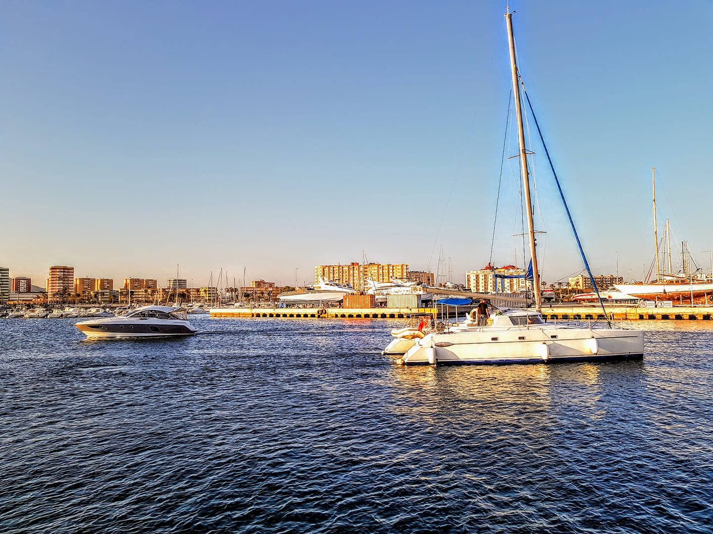 Puerto de la alcaidesa(la lÍnea de la concepciÓn)